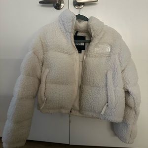 north face puffer jacket size medium